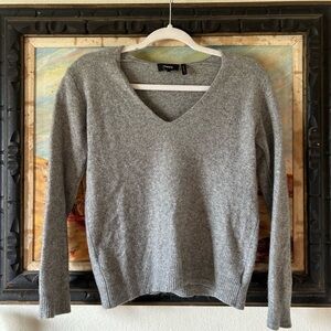 100% Cashmere Sweater; Grey, New, Size Small